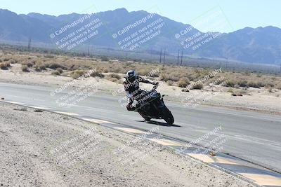 media/Dec-01-2025-Moto Forza (Mon) [[2daa91e15f]]/3-Beginner Group/Session 3 (Turn 16 Inside)/